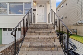 19 Cooper Dr in Boonton, NJ - Building Photo - Building Photo