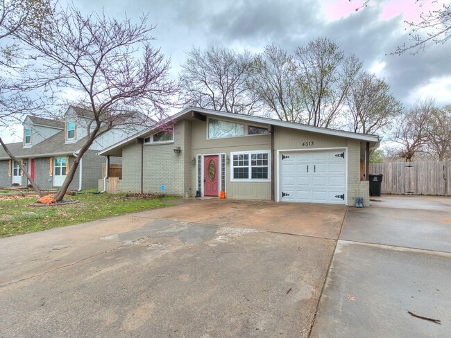 4313 S Elm Ave in Broken Arrow, OK - Building Photo - Building Photo