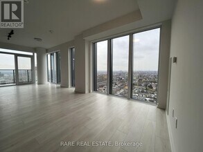 1285 Dupont St in Toronto, ON - Building Photo - Building Photo