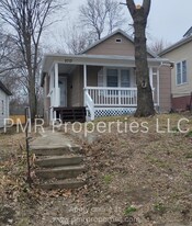 2013 Holman St in St. Joseph, MO - Building Photo