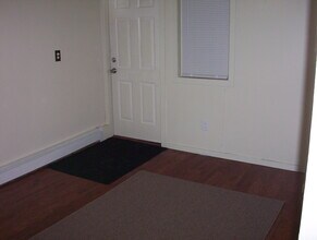 56 Cochecton Rd, Unit Apartment #04 in Cochecton, NY - Building Photo - Building Photo
