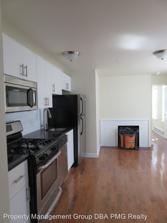 415 S Broad St in Philadelphia, PA - Building Photo