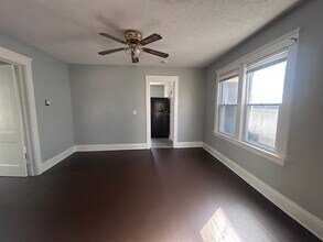 13414 Ferris Ave in Cleveland, OH - Building Photo - Building Photo