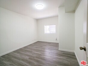356 S St Andrews Pl in Los Angeles, CA - Building Photo - Building Photo