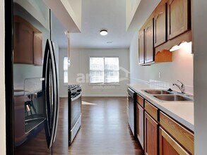 1738 Ammons Dr in Clemmons, NC - Foto de edificio - Building Photo