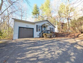 354 Genesis Cir in Black Mountain, NC - Building Photo - Building Photo