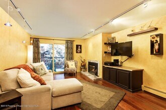 205 E Durant Ave, Unit 1H in Aspen, CO - Building Photo - Building Photo