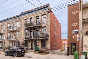 5431 1Re Av in Montréal, QC - Building Photo