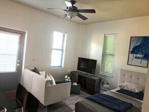 The Roselle in Minneapolis, MN - Foto de edificio - Building Photo