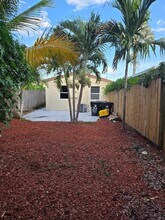 211 S F St in Lake Worth Beach, FL - Building Photo - Building Photo