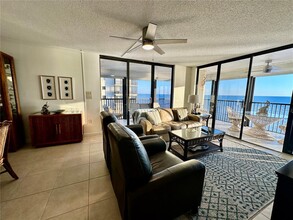 15462 Gulf Blvd in Madeira Beach, FL - Building Photo - Building Photo