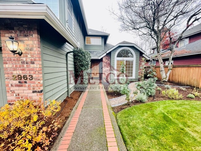 2963 Sarah Ln in Eugene, OR - Building Photo - Building Photo