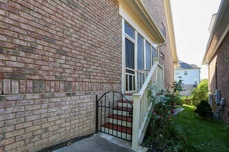 1303 Town Side Dr in Apex, NC - Building Photo - Building Photo