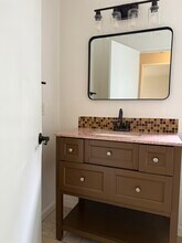 34770 Perry Rd, Unit 3 in Union City, CA - Foto de edificio - Building Photo