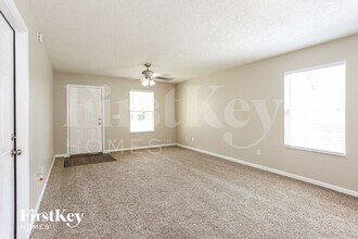7927 Jasper Ave in Jacksonville, FL - Foto de edificio - Building Photo