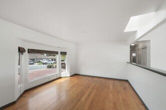 945 S Ridgemark Dr in Hollister, CA - Building Photo - Building Photo