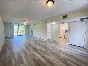 2460 Deer Creek Country Club Blvd in Deerfield Beach, FL - Building Photo - Building Photo