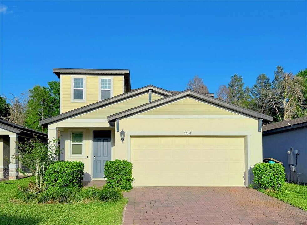 17341 Cagan Crossings Blvd in Clermont, FL - Building Photo