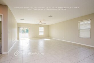 1465 Flower Dust Dr in Ruskin, FL - Building Photo - Building Photo