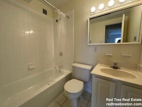 202 Freeman St, Unit #832 in Brookline, MA - Building Photo - Building Photo
