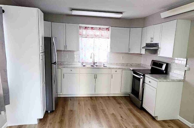 property at 415 1/2 Prospect St