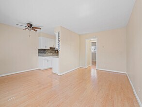 335 Cedar Ave, Unit 412 in Long Beach, CA - Foto de edificio - Building Photo