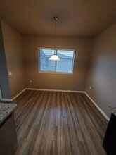 4261 Hawthorne Ave NE in Salem, OR - Building Photo - Building Photo