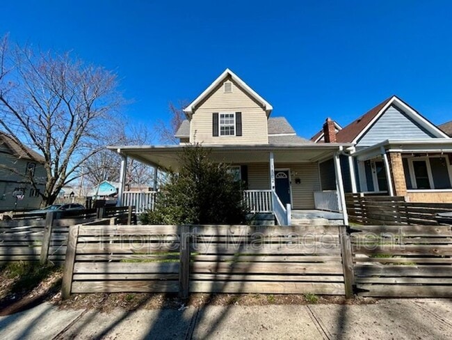 property at 1502 Lexington Ave