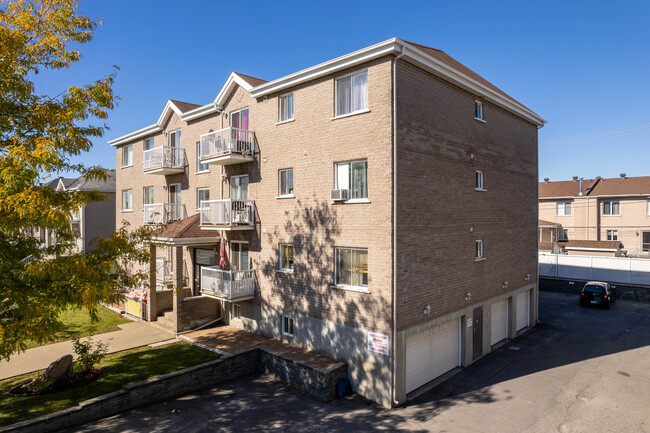 8845 Maurice-Duplessis in Montréal, QC - Building Photo - Building Photo