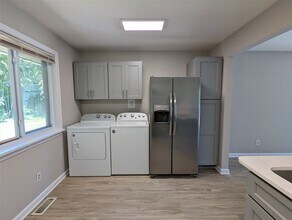 3906 Lexington Dr in Raleigh, NC - Building Photo - Building Photo