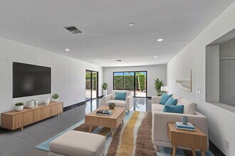 187 Duke Dr in Lake Worth Beach, FL - Building Photo - Building Photo