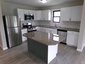 225 N Doris St in Wichita, KS - Building Photo - Building Photo