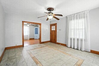 3022 S Wayne Ave in Fort Wayne, IN - Building Photo - Building Photo