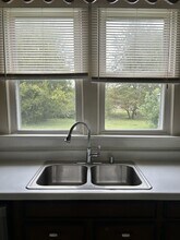 157 Highland Ave in Smiths Grove, KY - Building Photo - Building Photo