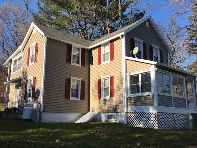 1057 Co Rd 521, Unit 1A in Newton, NJ - Building Photo