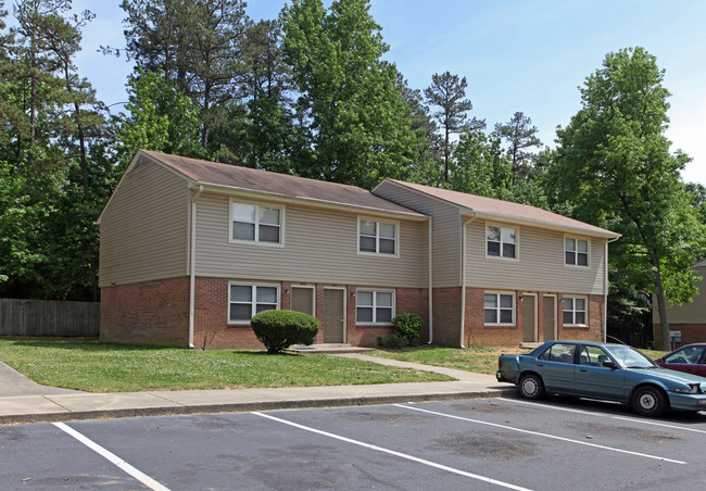 Woodstone Apartments in Charlotte, NC - Foto de edificio - Building Photo