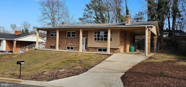 5616 Old Temple Hill Rd in Temple Hills, MD - Building Photo - Building Photo