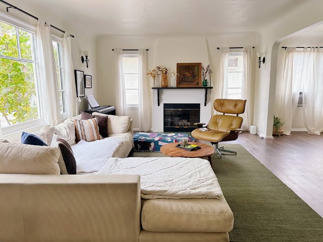 1457 S Canfield Ave in Los Angeles, CA - Building Photo - Building Photo