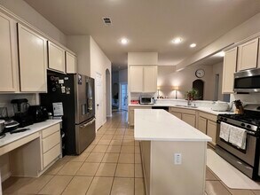 2707 Columbus in Grand Prairie, TX - Foto de edificio - Building Photo