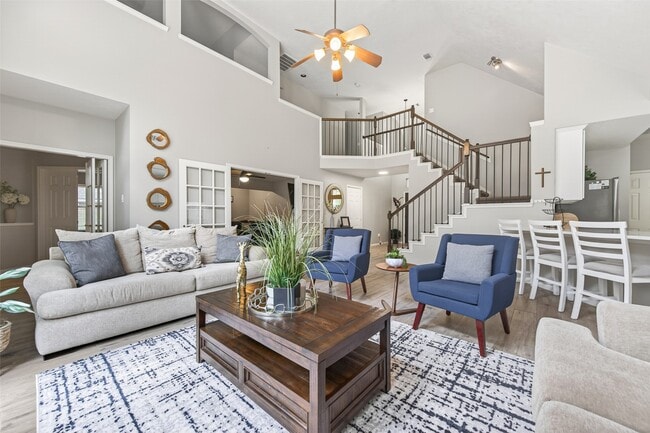 property at 155 E Concord Valley Cir