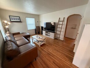 1900 S Glendale Ave in Sioux Falls, SD - Building Photo - Building Photo