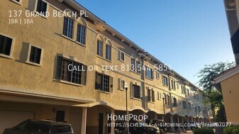 137 Grand Beach Pl in Tampa, FL - Building Photo