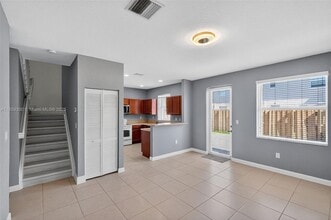 14747 SW 25th Ln in Miami, FL - Building Photo - Building Photo