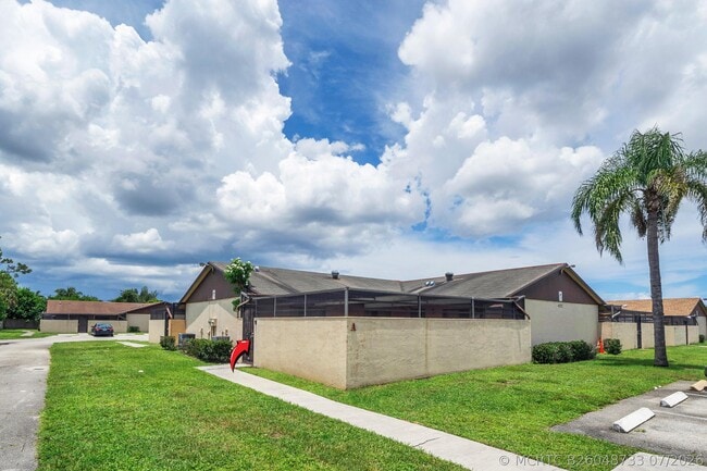 property at 4757 Sunny Palm Cir