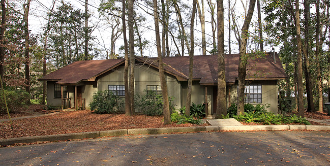 3339-3359 Trafalger Sq in Tallahassee, FL - Building Photo - Building Photo