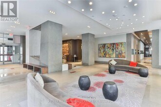 511 Sheppard Ave E in Toronto, ON - Building Photo - Building Photo