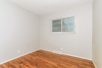 12151 Chesterdale Rd in Cincinnati, OH - Building Photo - Building Photo