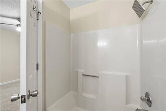 305 Appledore Ct in Winston-Salem, NC - Building Photo - Building Photo