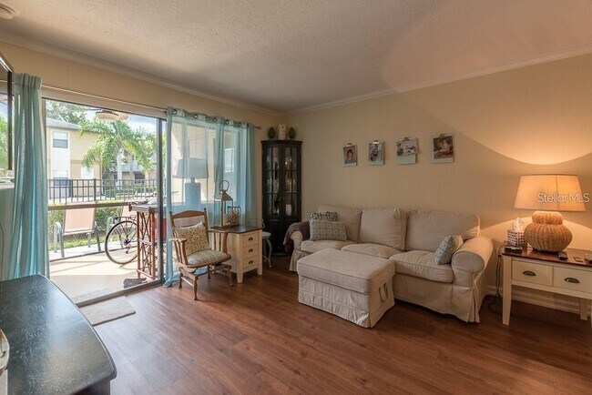 12293 Sailwinds Dr in Largo, FL - Building Photo - Building Photo