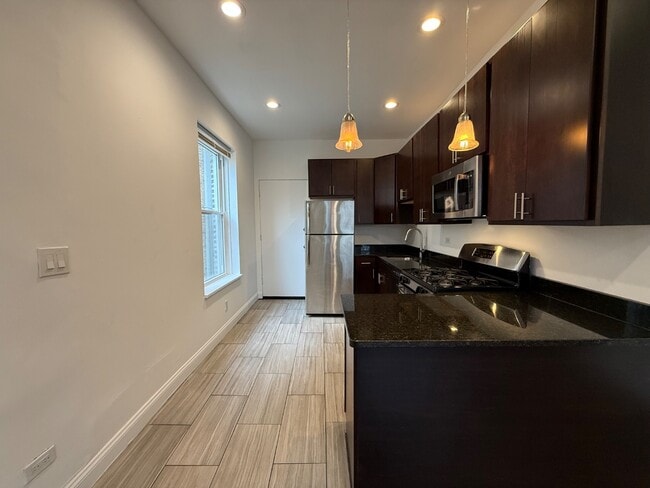 property at 7531 N Rogers Ave